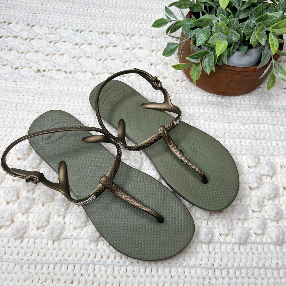 Havaianas Green and Brown T-Strap Sandals